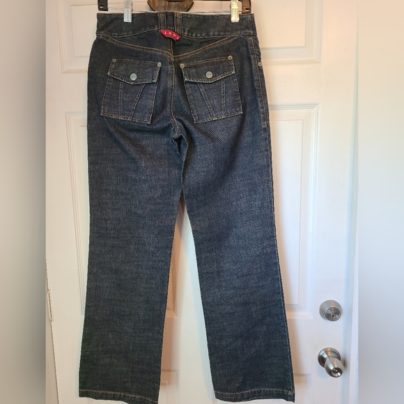 IZOD Woman's Traditional Denim Blue Jeans,  Size: 6 Color: Blue - Picture 12 of 14